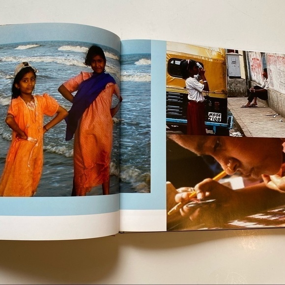 Born Into Brothels by Zana Briski hard cover 2004 - Picture 3 of 9